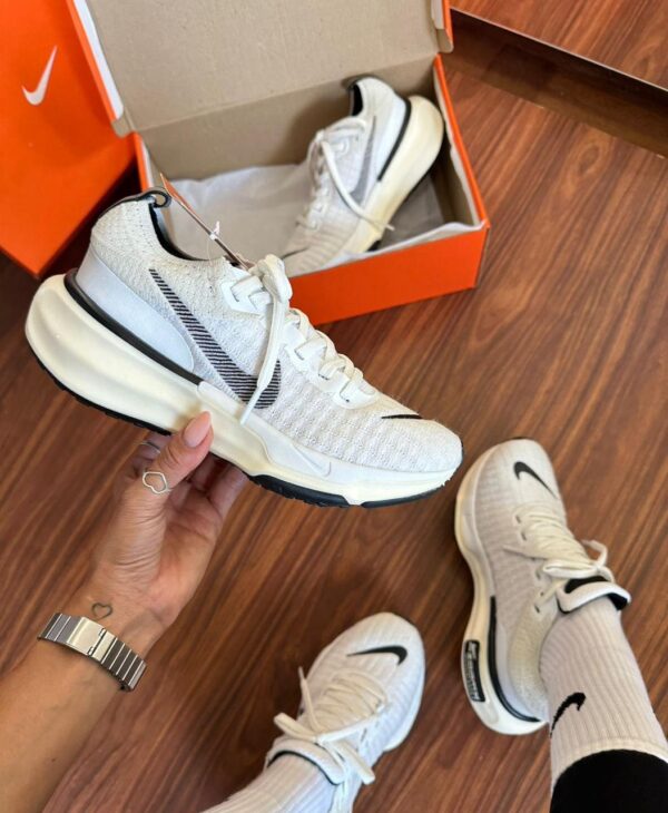 NIKE ZOOM X INVINCIBLE RUN 3 BRANCO