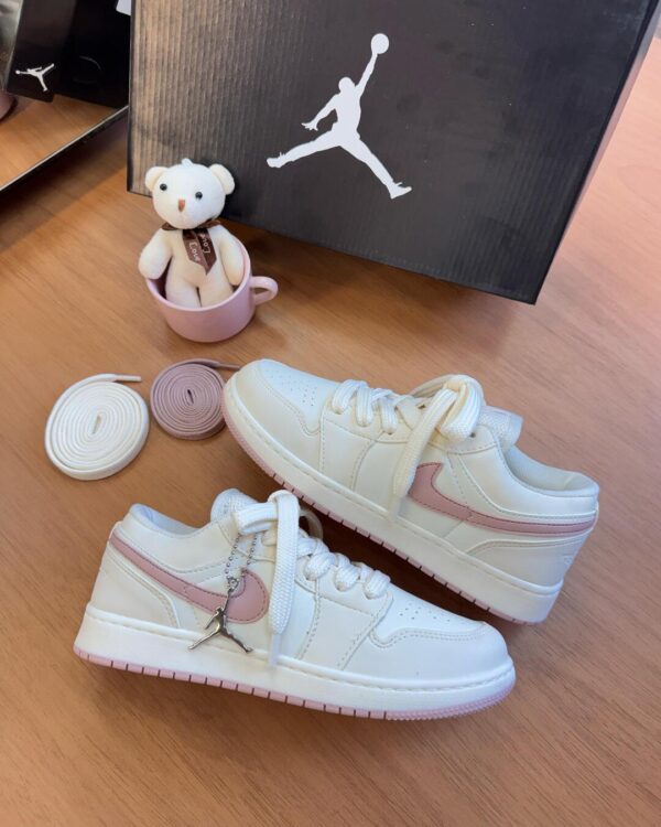 Air Jordan 1 Low Branco/Rose - Imagem 2