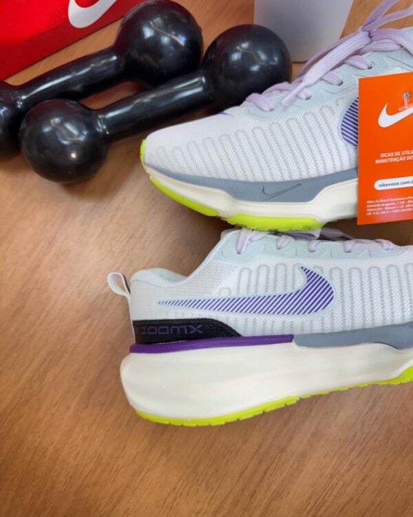 NIKE ZOOM X INVINCIBLE RUN 3 - Imagem 2