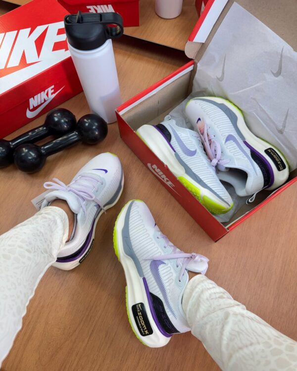 NIKE ZOOM X INVINCIBLE RUN 3