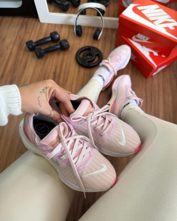 NIKE ZOOM X INVINCIBLE RUN 3 ROSA - Imagem 2