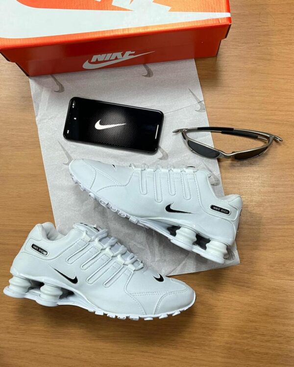 NIKE SHOX BRANCO