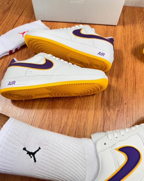 AIR FORCE 1 LAKERS UVA - Imagem 3